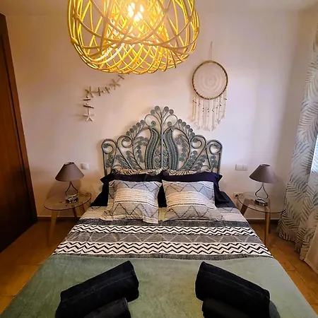 Semesterbostad Casa Nesea *